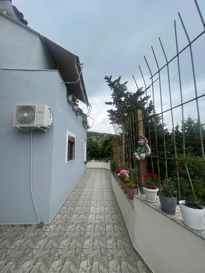 Delars Apartaments Sarande