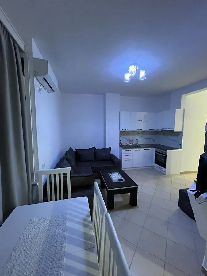 Delars Apartaments Sarande Apartment